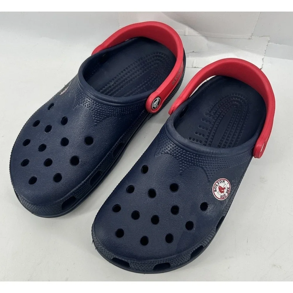 Crocs Classic Slip On Clogs Boston Red Sox MLB Blue Women's 8/9 Men's 6/7